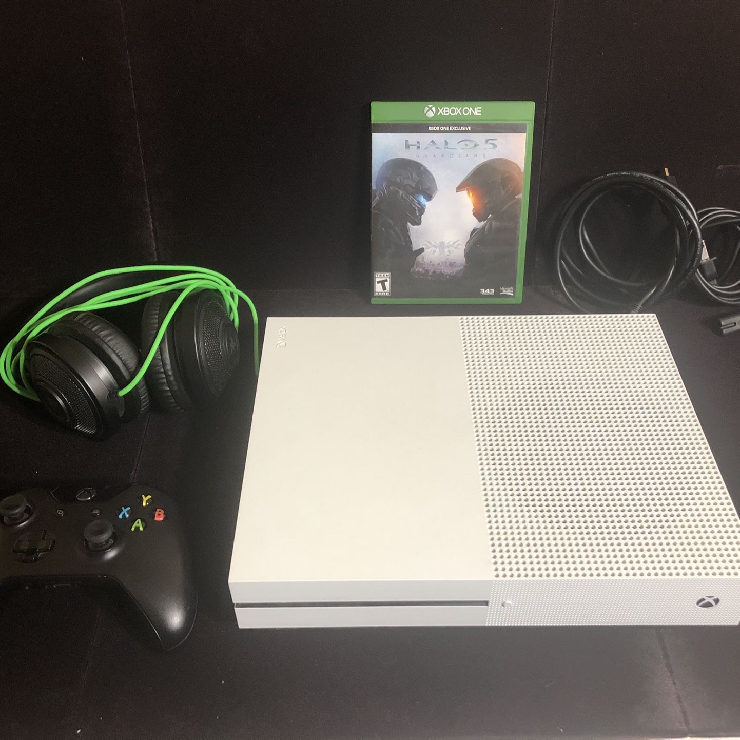 Xbox One S With Controller, Headset and Halo 5 The Game