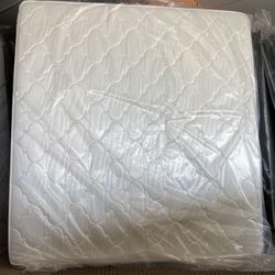 Brand New King Size Plush Mattress