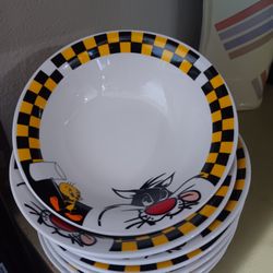 Vintage LOONEY TUNES By GIBSON Retro 2002 Plates