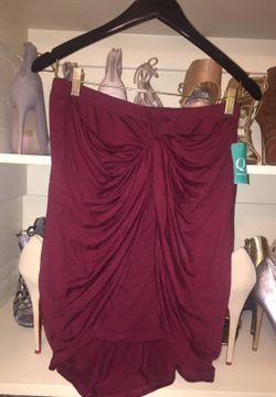 Knot burgundy skirt