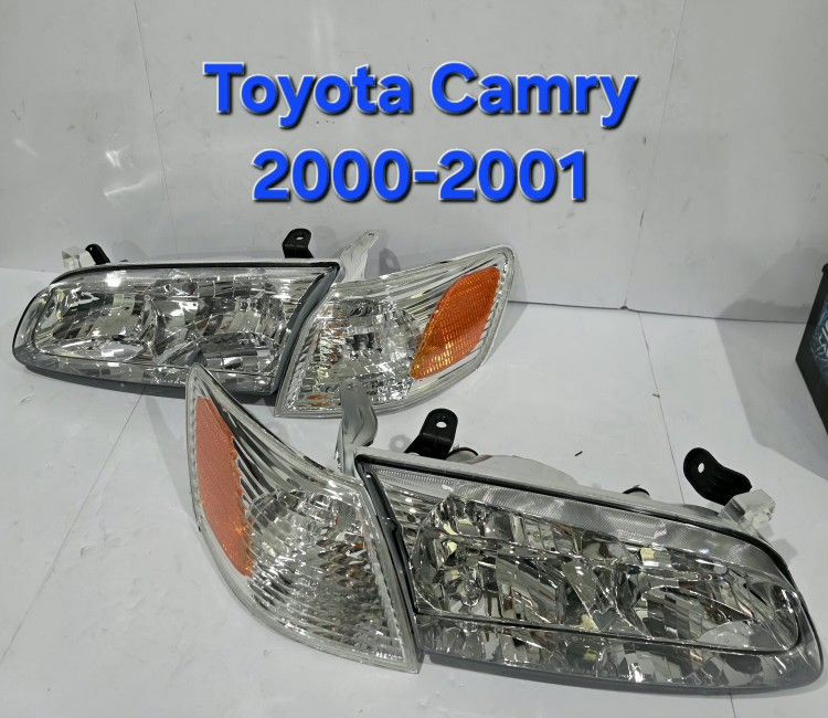 Toyota Camry 2000-2001 Headlights