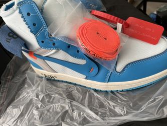 Off-White x Air Jordan 1 Retro High OG 'UNC'