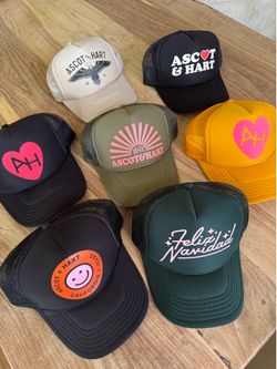Trucker Hats BRAND NEW Women/Men Adjustable ✨
