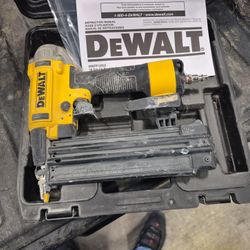 Dewalt 18 Gauge Nailer