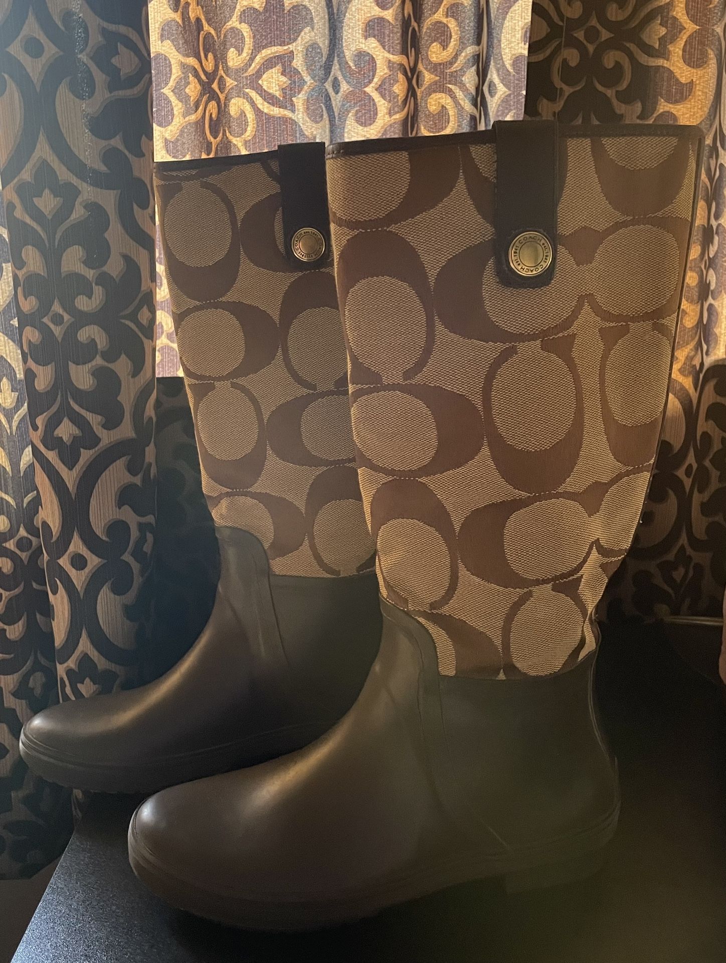 Coach Boots (authentic) 