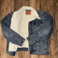 New Men’s Size Medium & 3XL Levi’s Sherpa Jacket 