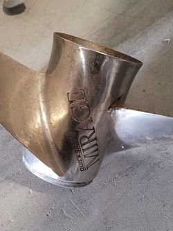 Mercury Outboard,Â
15 1/4 x 19, Left Hand Propeller, 19P,Â
P#48-13701-19