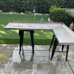 Stainless Steel Shelves Right corner  14 Gauge (Two available