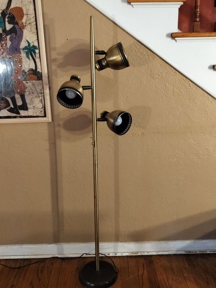 Vintage Mid Century Floor See Full Description