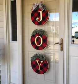 Christmas door hanger decor