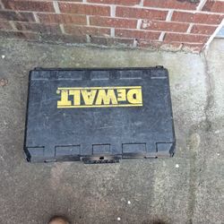 DeWalt rotary hammer in very good condition 