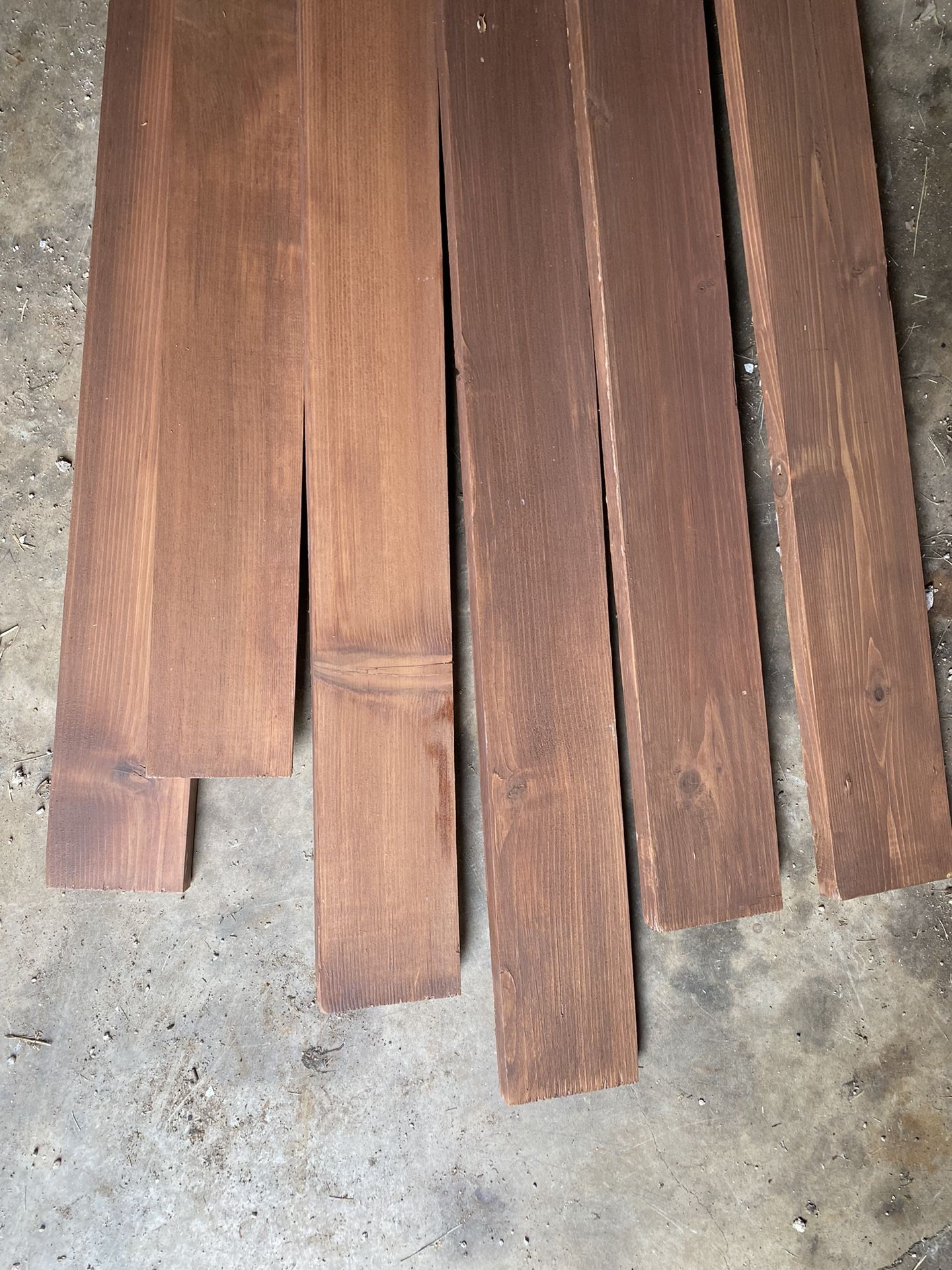 Stained cedar Wood Planks