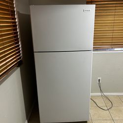 Frigidaire Refrigerator