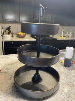 Decorative Tray, 3 Tier Round