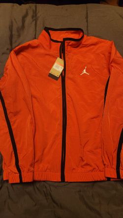 Nike Jordan Essentials Men's Lobster Red Woven Jacket Sz Large FN4537-604
