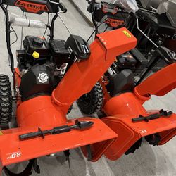 Brand New Ariens Deluxe Snowblowers 