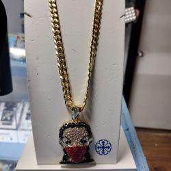 18k Gold Necklace  Not Real But Nice $60
