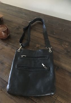 LEATHER CROSSBODY PURSE