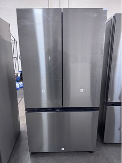 Samsung Bespoke 24cu French Door Refrigerator (RF24BB6600QL) — $1,000 / $1,200