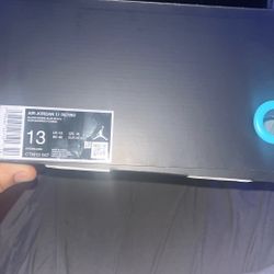 Air jordan 11 gamma blues 