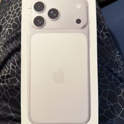 Brand New Sealed Apple IPhone 17 Pro Max Silver 256gb (T-Mobile). 