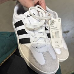 Adidas women’s sneakers $46 brand new sz 8