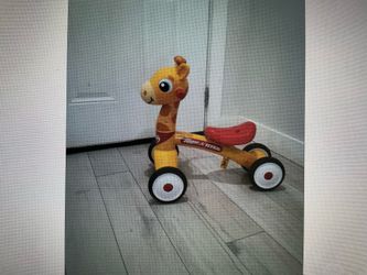Radio flyer giraffe push and ride for toddler
