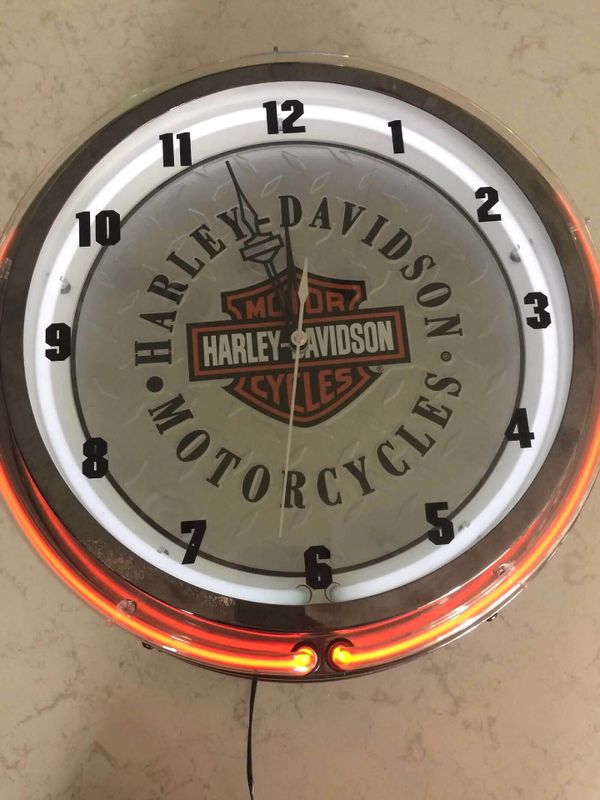 Harley davidson neon wall clock for Sale in Middleburg, FL OfferUp