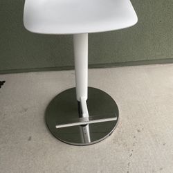 Adjustable Bar Stool