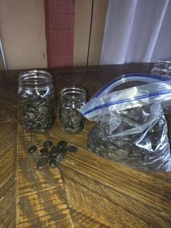 Centerpiece pebble rocks