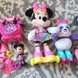 Minnie Mouse Toys. All for $60