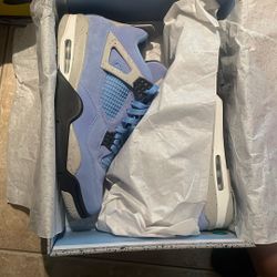 UNC Jordan 4 Sz 12