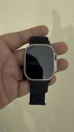 Apple Watch Ultra 2 49mm Titanium GPS + Cellular - 97% Battery