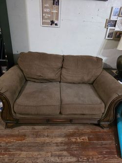 Sofa set
