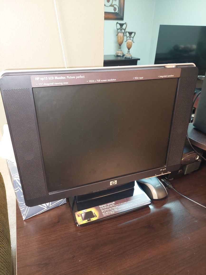 HP 15" LCD Monitor