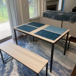 Partin 4 Dinner Table - Beige