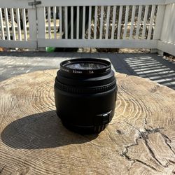 Quantaray 24mm F/2.8 Auto-Focus Wide Angle Multi Coated Lens + 52mm Filter