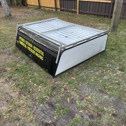 Topper With Ladder Rack For A 2006 Ford F150 Xl