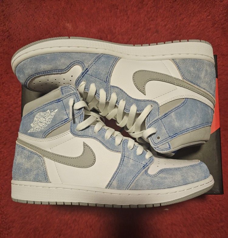 Jordan High 1 Hyper Royal Smoke M10 SIZE $170