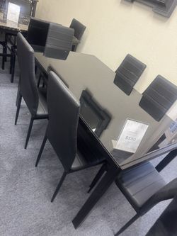 New Table Wht 6 Chairs For $399
