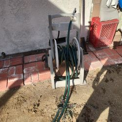Retractable Hose With Hose Included