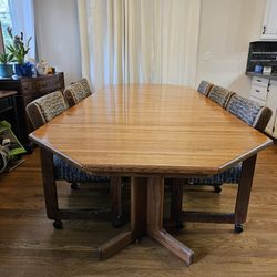 Diningroom Table And Chairs