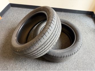 2 Michelin tires 235/50/19