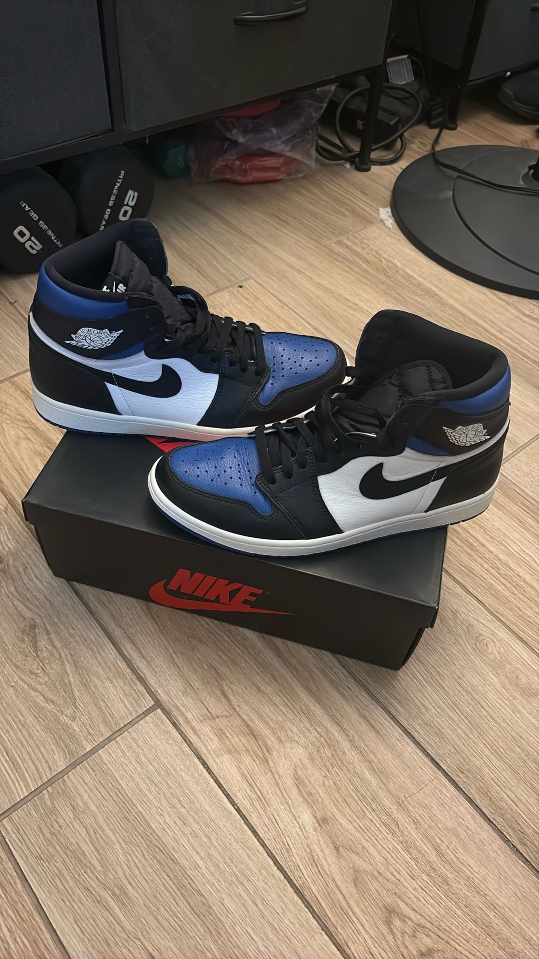 Air Jordan 1 Retro High OG Royal