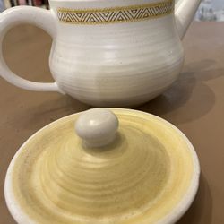 Franciscan Hacienda Pat Patter Gold Pattern Tea Pot 