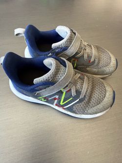 Toddler size 10 new balance shoes