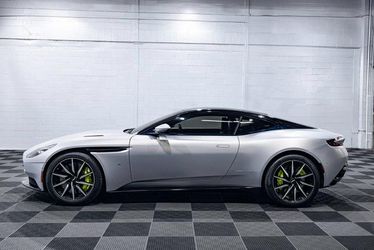 2017 Aston Martin DB11