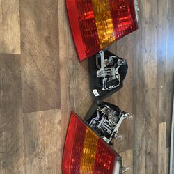 BMW 325i 2003 Tail Light 