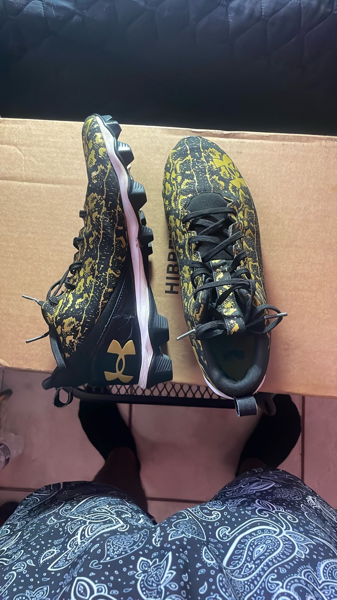 Under Armor Spotlight Cleats Black Nd Gold