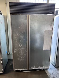 SUB-ZERO 48” PANEL READY BUILT-IN SIDE-BY-SIDE REFRIGERATOR/FREEZER